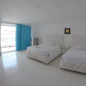 Blue Emerald 3*, San Andrés Colombia